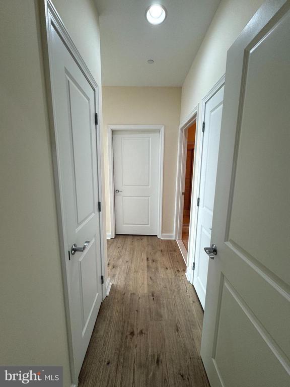 Building Photo - 901 N Penn St