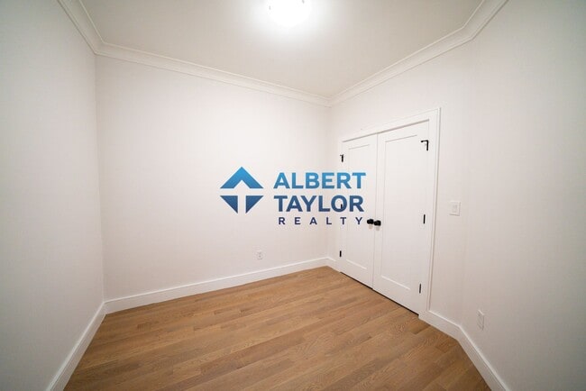 Building Photo - 37 Calumet St