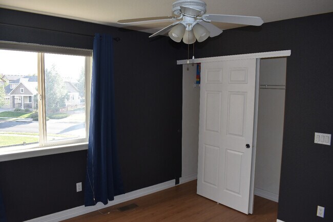 Building Photo - 903 Saddlebrook Ln