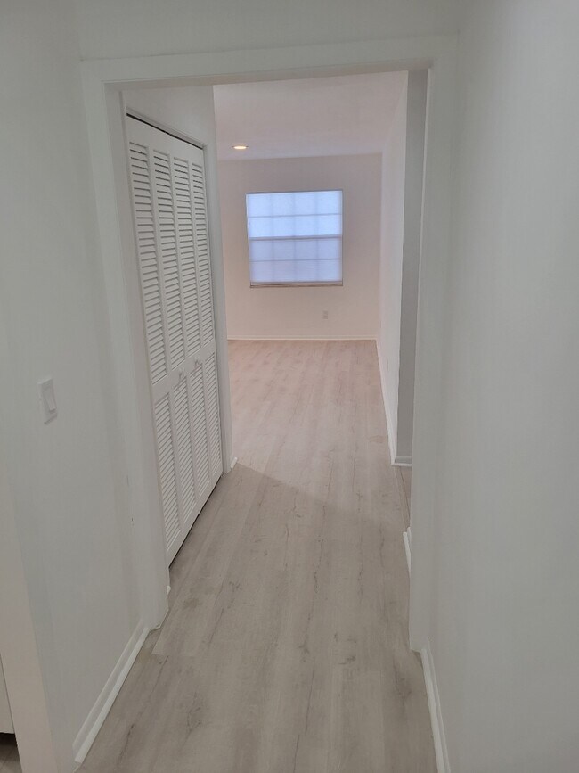 Building Photo - 3511 Jaffa Dr