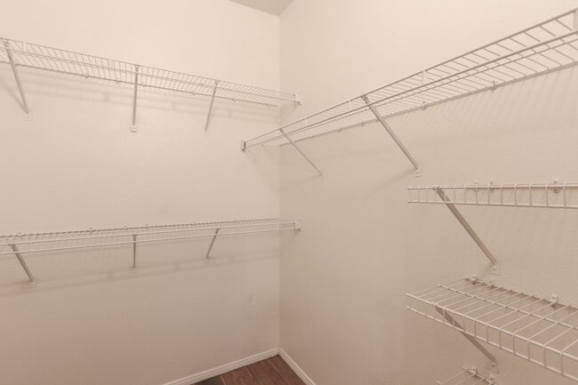 Building Photo - 2 Bedroom Condo In Guard Gated Summerlin C...
