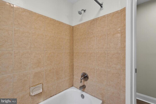 Building Photo - 1729 N Bambrey St