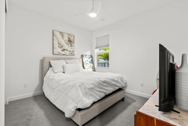 Building Photo - 9165 Remy Ln