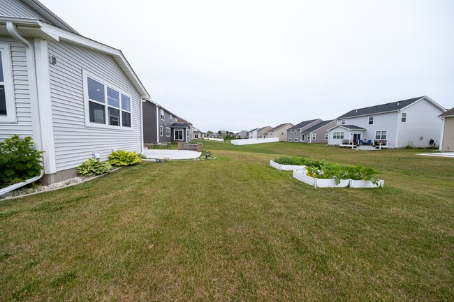 Building Photo - 18196 Goldfinch Wy