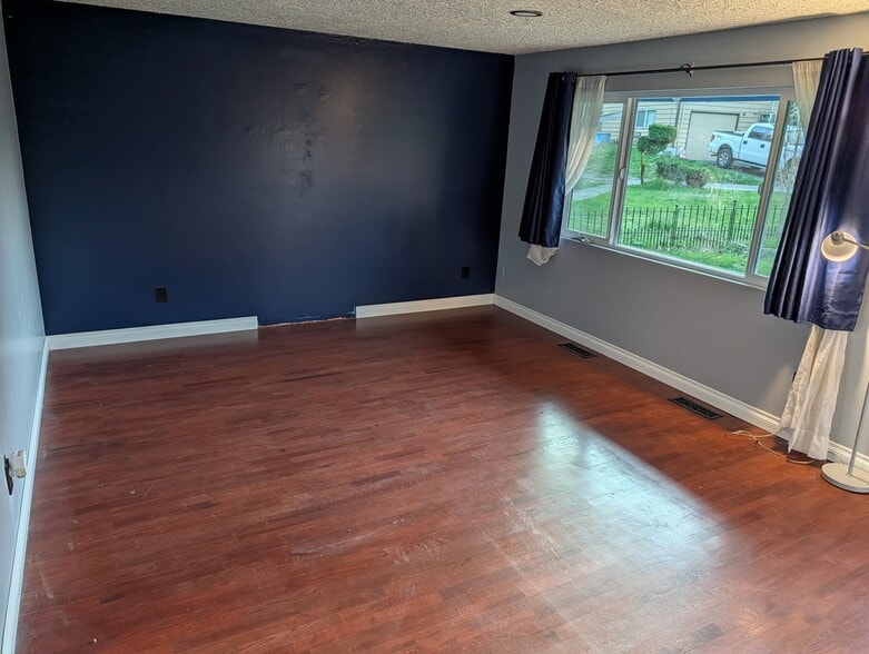 Building Photo - 22507 51st Ave W