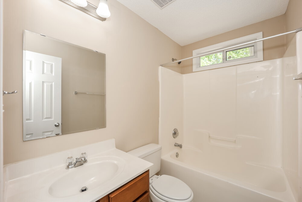Building Photo - 44 Avondale Cir