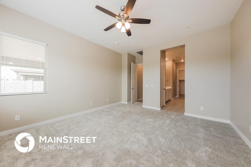Building Photo - 14069 W Desert Flower Dr