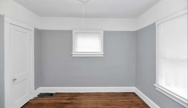 Building Photo - 1176 Norwood Rd