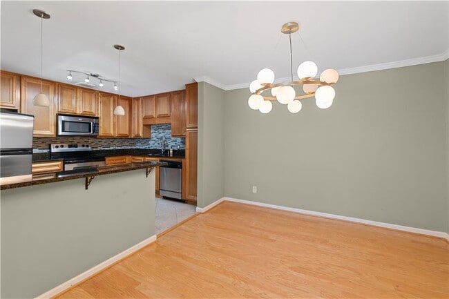 Building Photo - 1468 Briarwood Rd NE