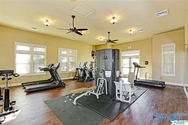 Building Photo - 403 Falls Pointe