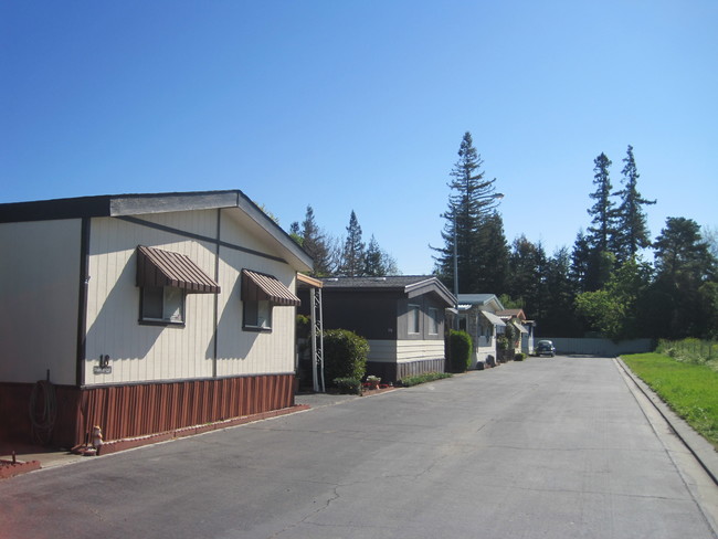 Morada Mobile Home Park - Stockton, CA | Apartment Finder