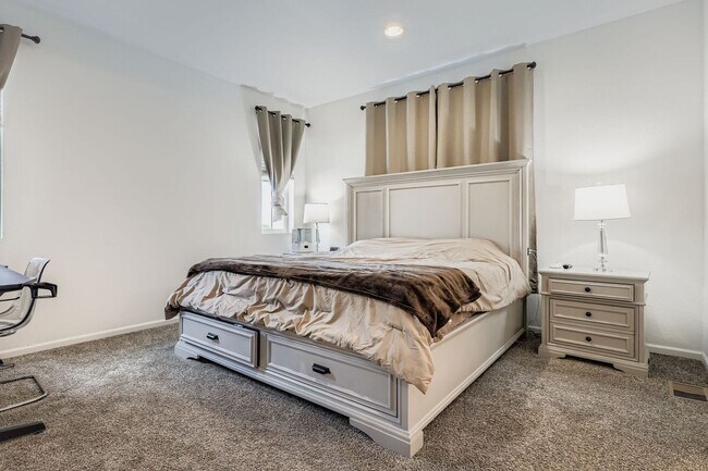 Building Photo - Beautiful Townhome- Great location off Tower Road! Low-maintenance living! (1/2 off 1st months' r...