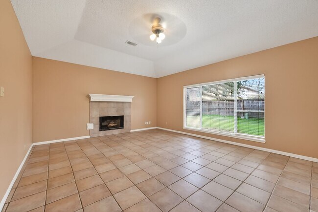 Building Photo - Bear Creek South