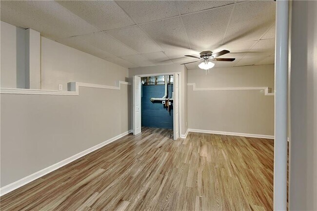 Building Photo - 42 Breckenridge Dr