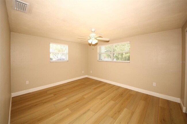 Building Photo - 4338 Tall Oak Ln