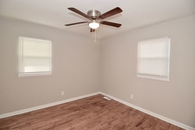 Building Photo - 1602 Apple Valley Dr