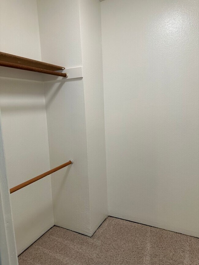 Building Photo - Fully Updated 3B/ 1BA Duplex| Washer and Dryer in unit| Huge fully fenced backyard w/ shed, garde...