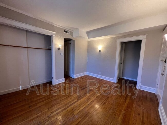 Building Photo - 934 Concordia Ln