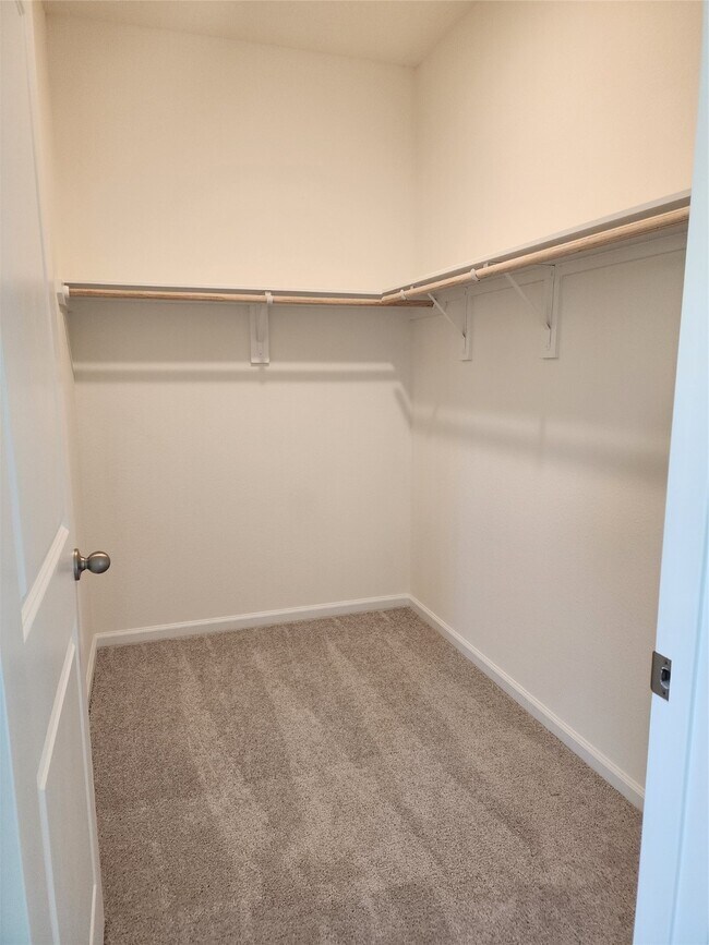 Building Photo - 31322 Gayle Prairie Oaks St