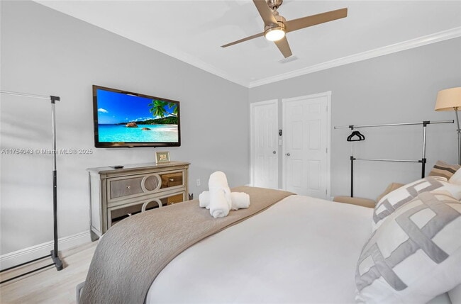 Building Photo - 7711 Coquina Dr
