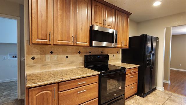 Building Photo - 2604 Bandera Pl
