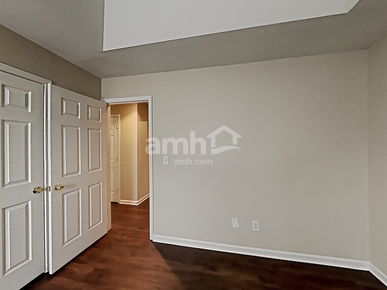 Building Photo - 4227 Springhaven Dr