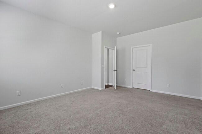 Building Photo - 217 Wedge Cir