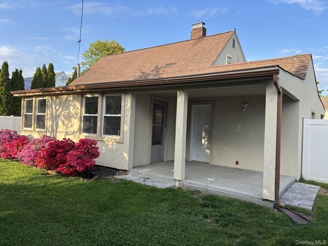 Building Photo - 55 Acre Ln