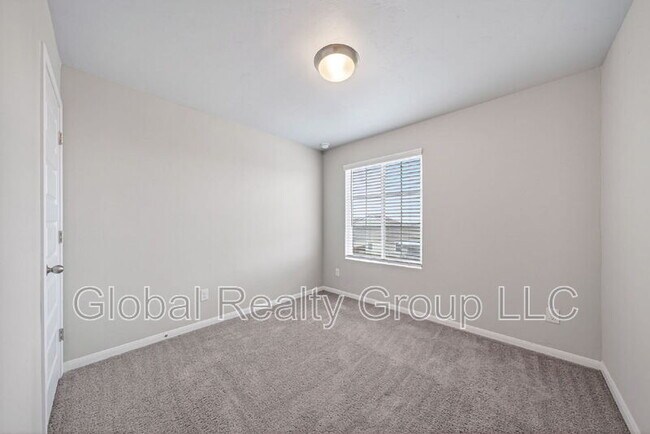 Building Photo - 4018 Fallow Xing