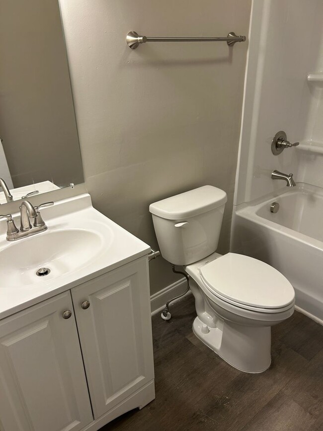 Building Photo - 1629 Emerald St