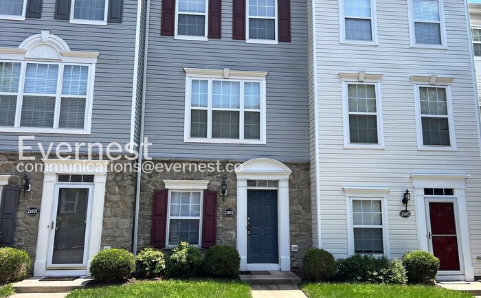 Building Photo - 21803 Flanders Ct