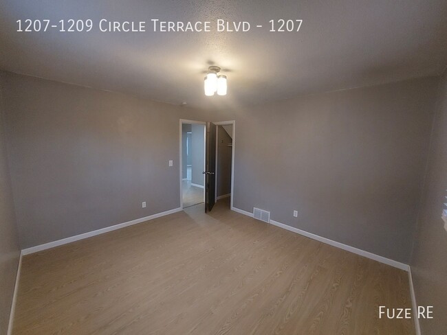 Building Photo - Available NOW! Lower Level 4 Bed / 2 Bath ...