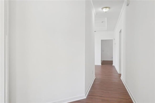 Building Photo - 2596 Bates St SE