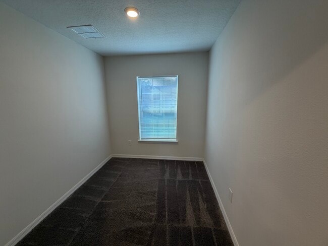 Building Photo - 2138 Penny Ln