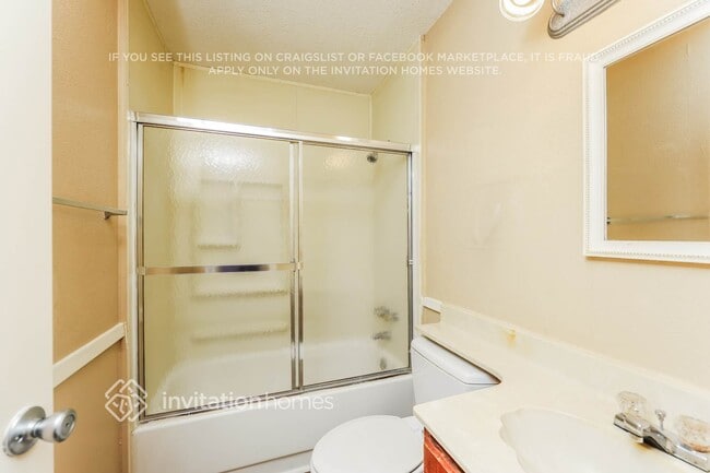 Building Photo - 3216 Cliffview Dr