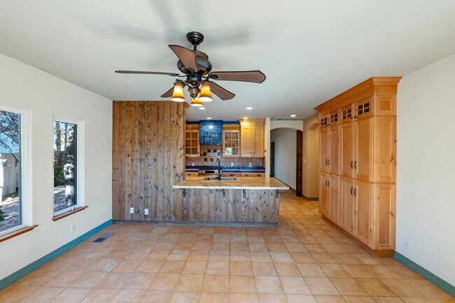 Family/Dining - 2100 Brittany Meadows Dr