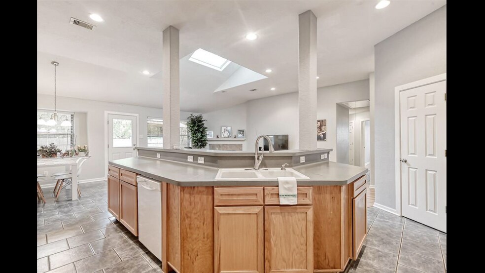 Building Photo - 21606 Glenbranch Dr