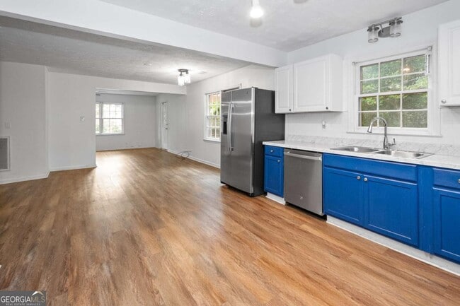 Building Photo - 209 N Lee St