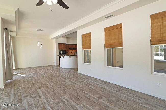 Building Photo - 10890 Serratina Dr