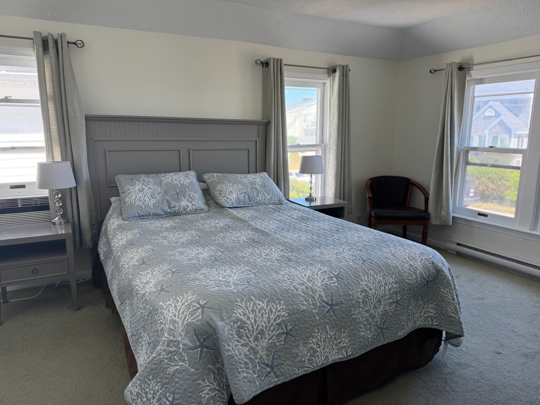 Building Photo - 72 Oceanside Dr