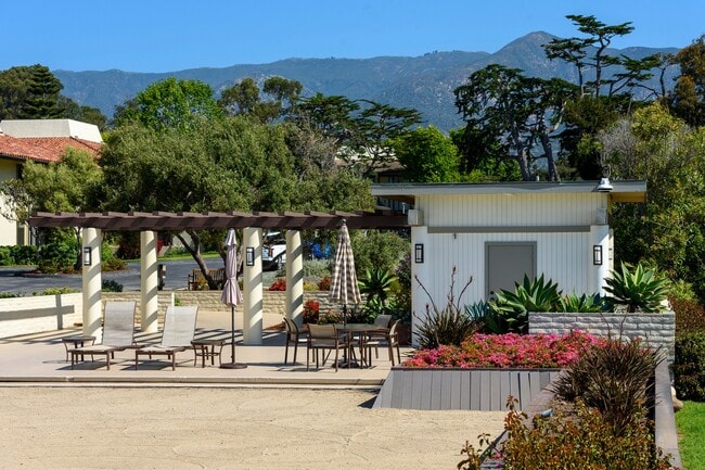 Building Photo - 1355 Plaza Pacifica