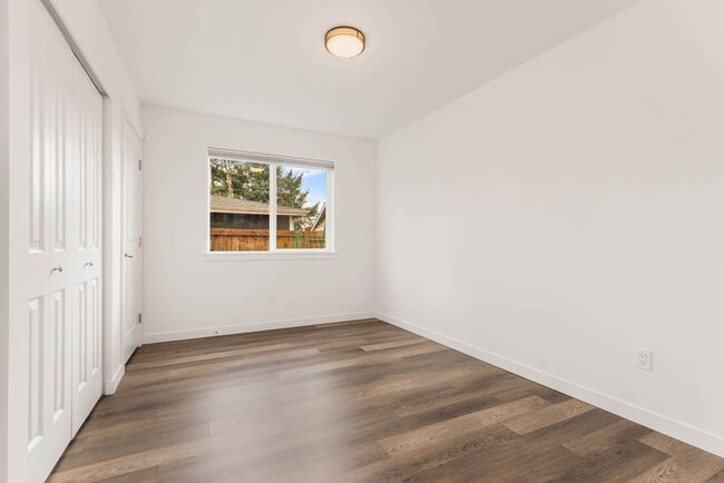 Building Photo - 202 NW 95th St