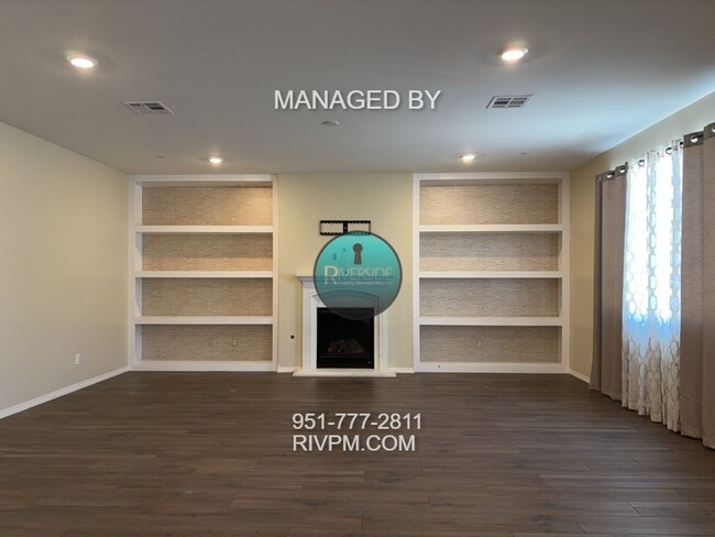 Building Photo - DISCOVER YOUR DREAM RENTAL IN ORANGE CREST...