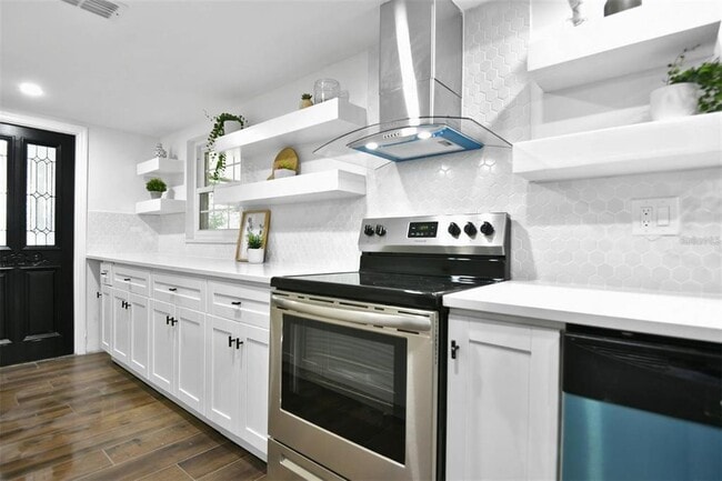 Building Photo - 112 Hillcrest Dr