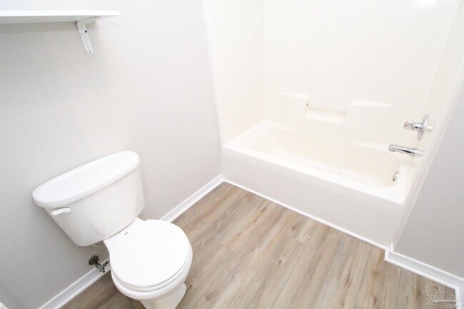 Building Photo - 6854 Cedar Ridge Cir