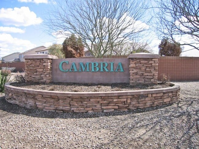 Building Photo - 3 Bedroom 2 bath single family home in CAM...