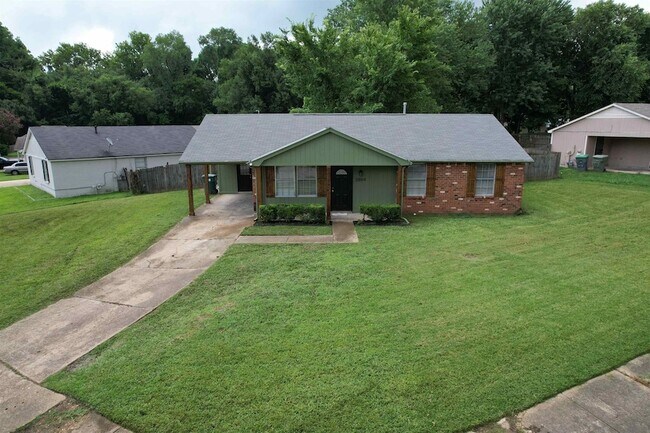 Building Photo - 3884 Kerston Dr