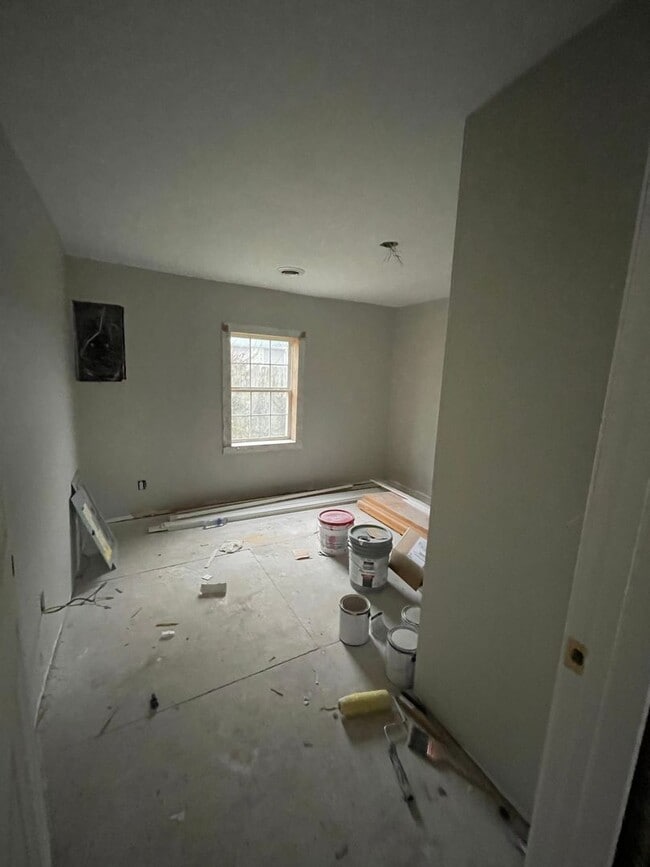 Building Photo - Newly Remodeled 3 Bedroom, 1 bath Home