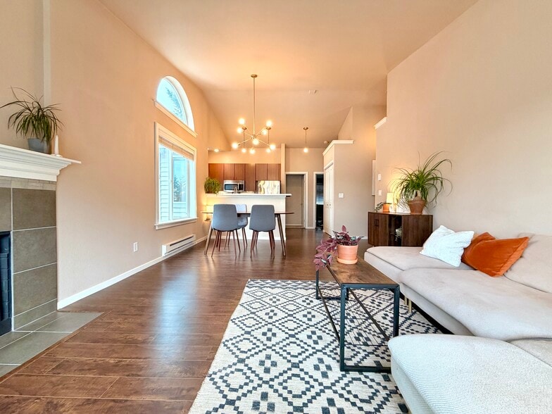 Building Photo - 16101 Bothell Everett Hwy