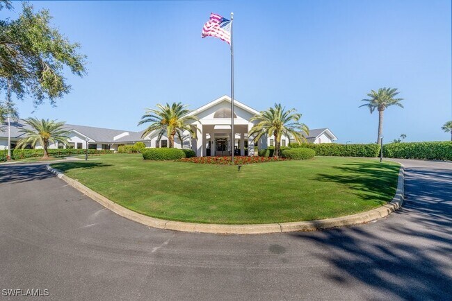 Building Photo - 8251 Grand Palm Dr